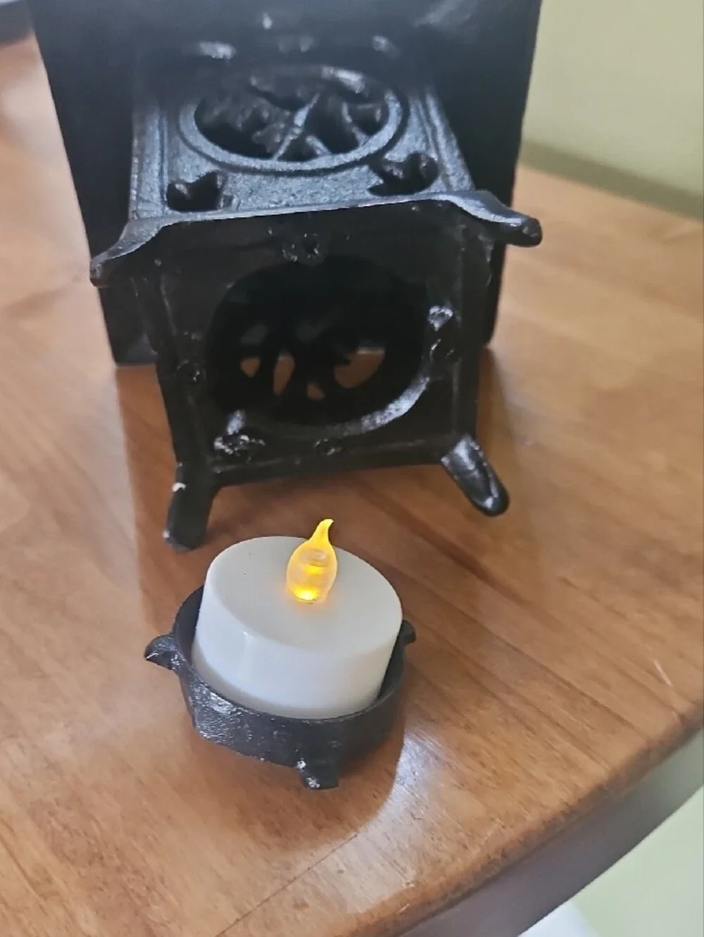 Black Metal Pagoda-Style Decorative Lantern - Unbranded